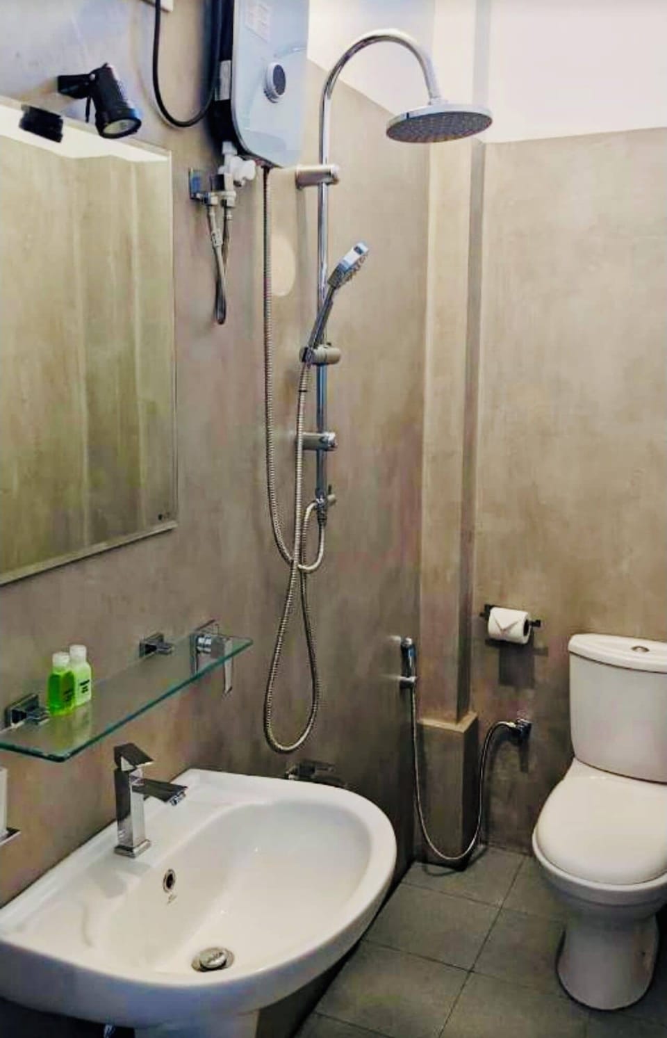 Family Room | Bathroom | Bidet