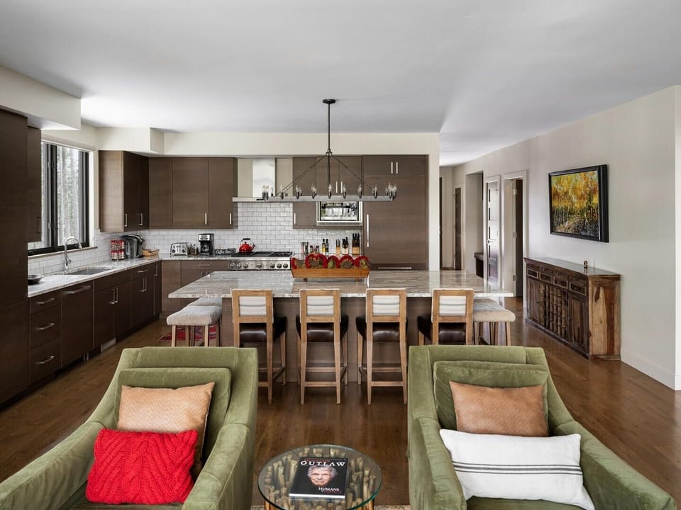 Indoors, Home Decor, Architecture, Building, Dining Room