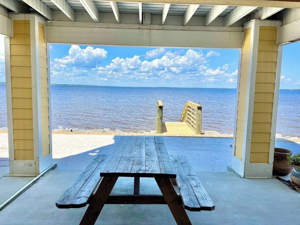 Picnic table, Key to Paradise, Innerarity Townhomes, Perdido Key FL