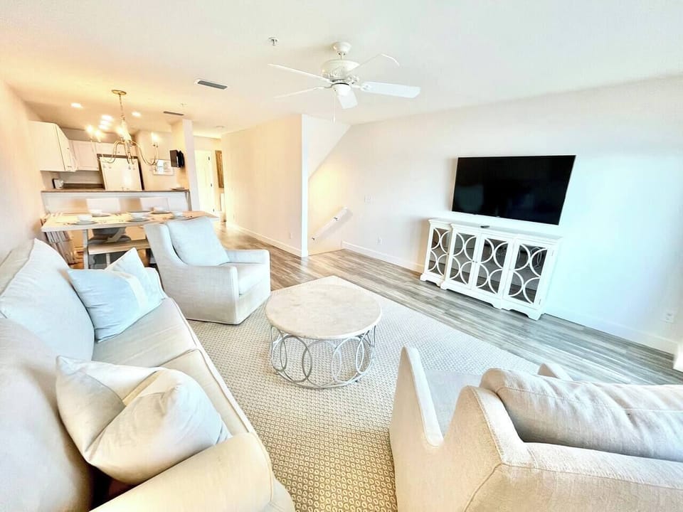 Living room, Key to Paradise, Innerarity Townhomes, Perdido Key FL (4)