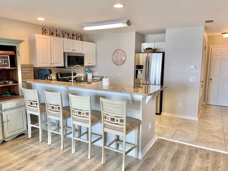Dining, Bay Watch, Innerarity Townhomes, Perdido Key FL