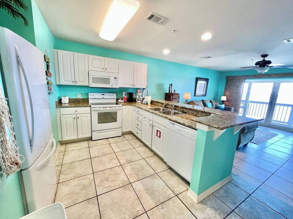 Kitchen, Tiki Hut, Innerarity Townhomes, Perdido Key FL