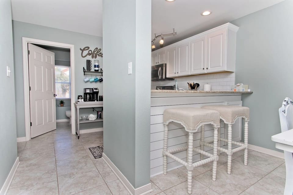 Lots of seating, Blue Heaven, Innerarity Townhomes, Perdido Key FL
