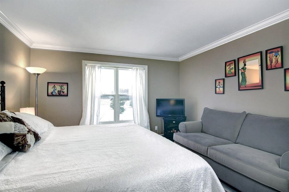 Suite 1, King Bed | 1 bedroom, premium bedding, pillowtop beds, individually decorated