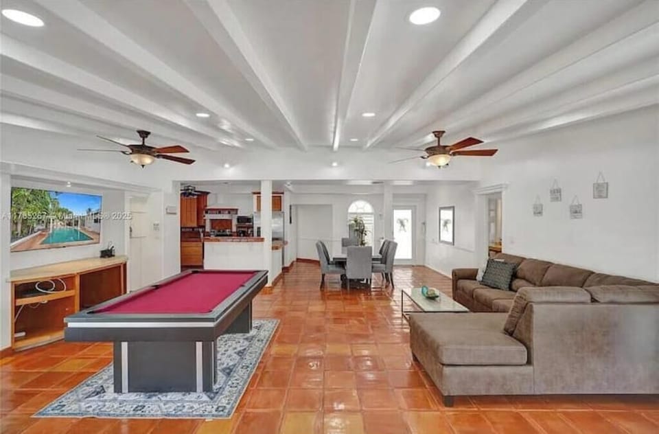 Game room