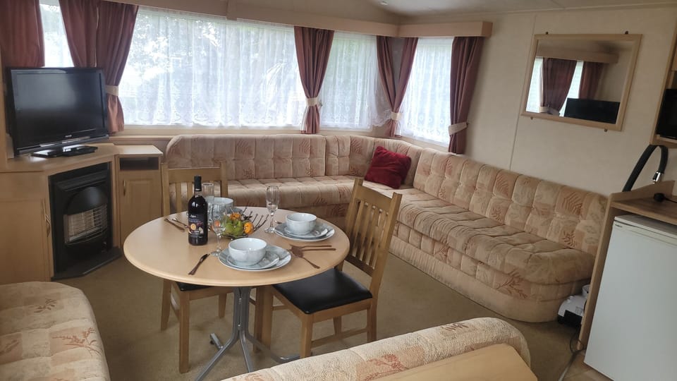 Family Mobile Home | Living area