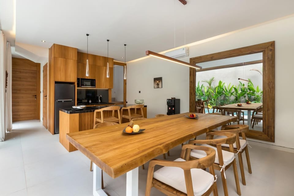 Villa MoonGlow - Beachside Sanur (1307)