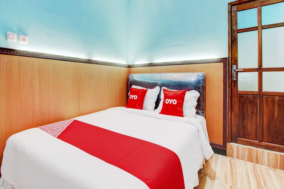 Standard Double Room | Desk, free WiFi, bed sheets
