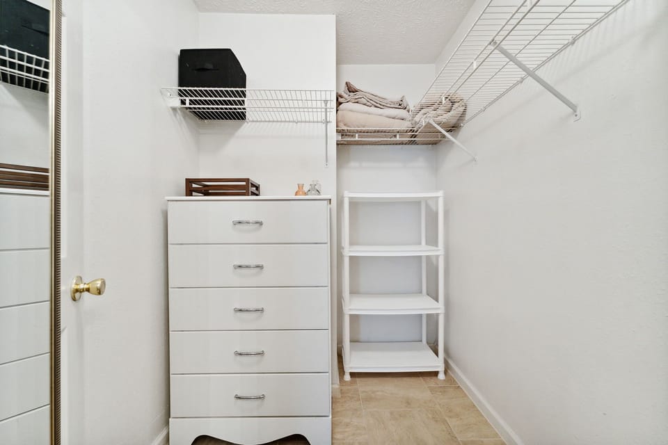 House (Beach Walkers) | 2 bedrooms, free WiFi