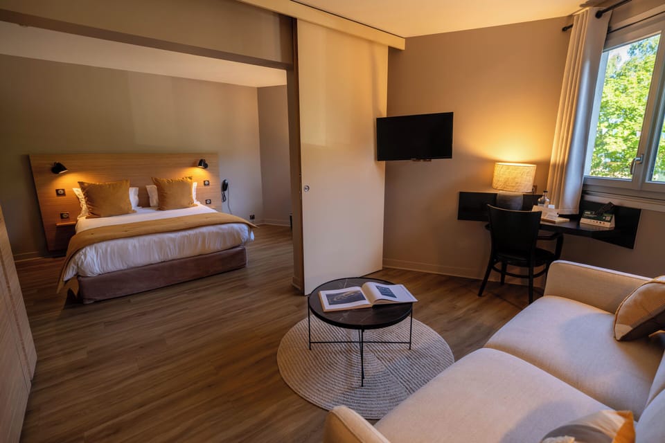 Suite, Garden View | Free WiFi, wheelchair access