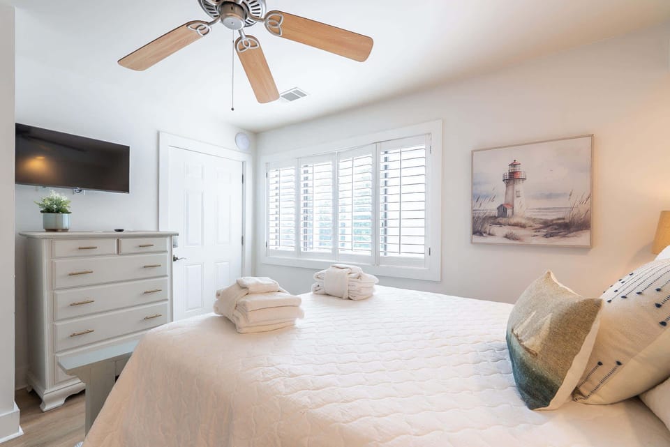 A perfect retreat for family or friends with plenty of privacy and comfort.