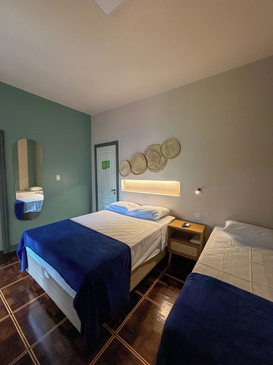 Deluxe Triple Room | Iron/ironing board, free WiFi, bed sheets