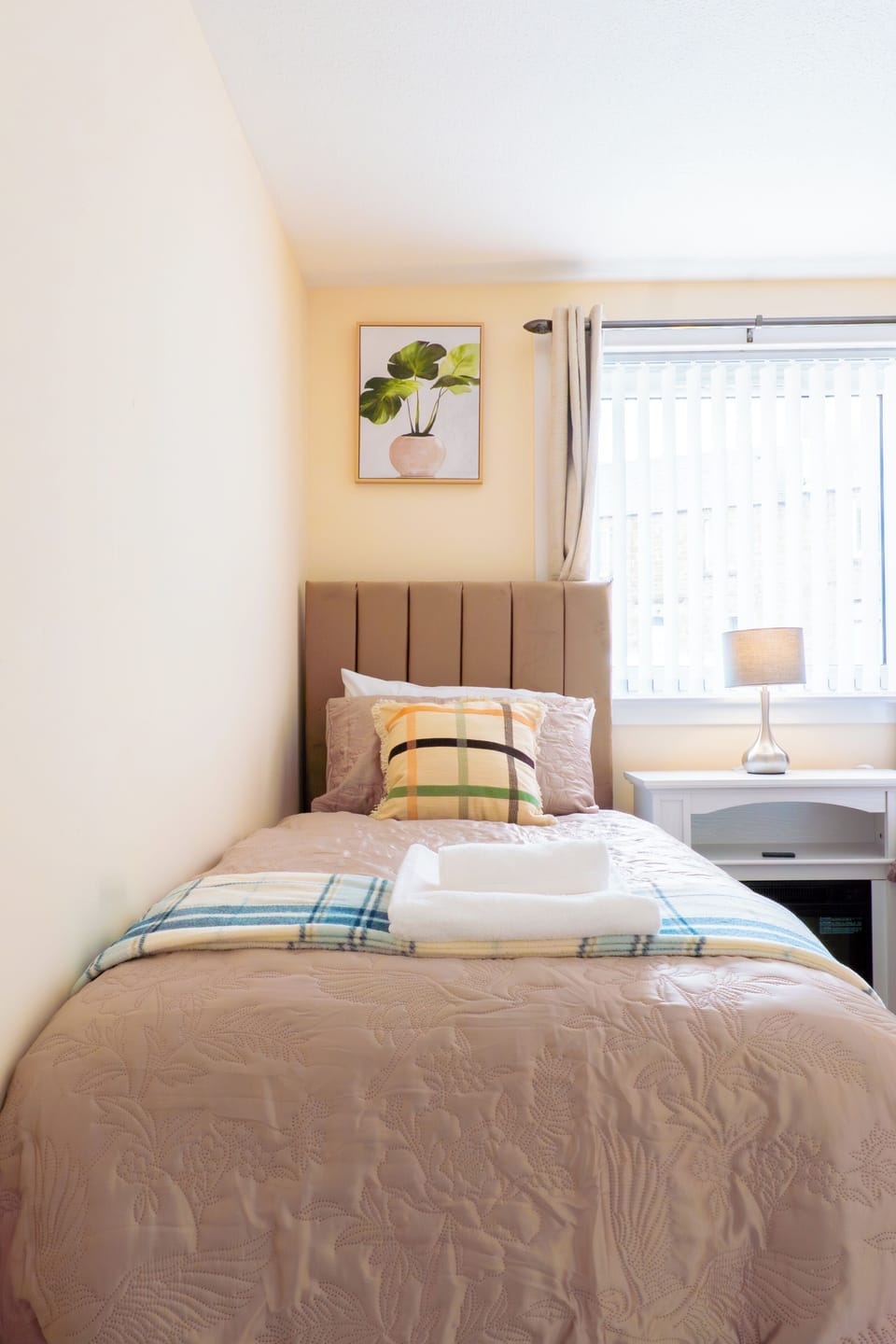 Lovely & Bright 2-Bed Apartment Apartment in Inverness