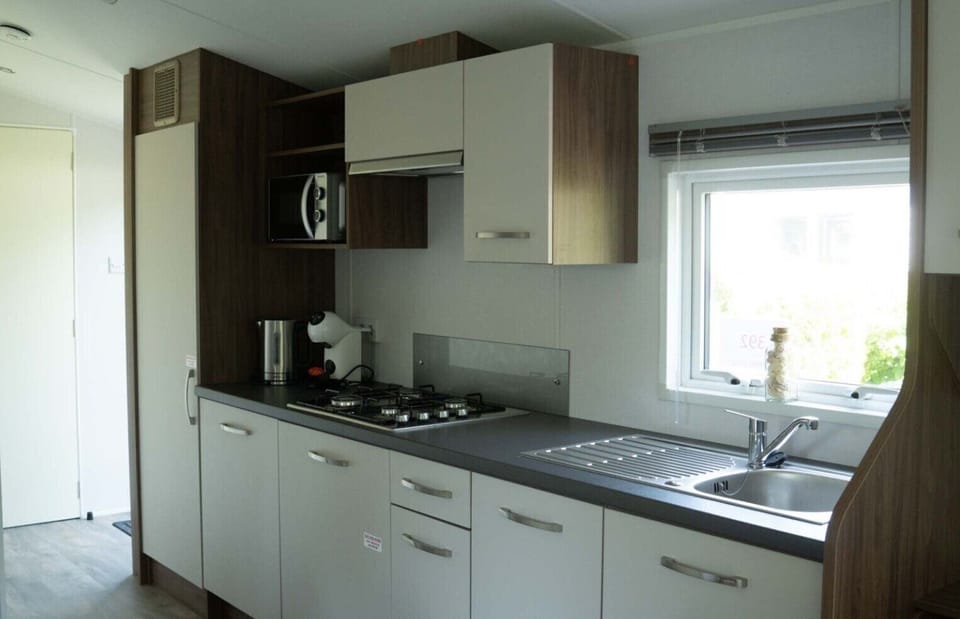 Kitchen of Vakantiepark de Zeeuwse Parel – Summerdream