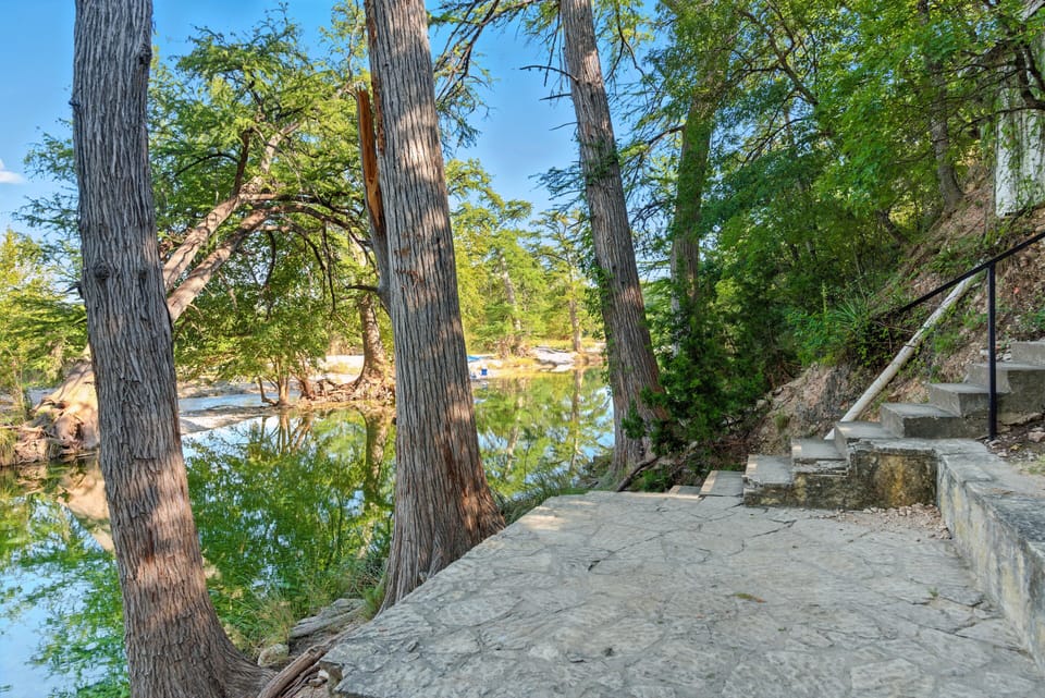 Cabin, 3 Bedrooms | Property grounds