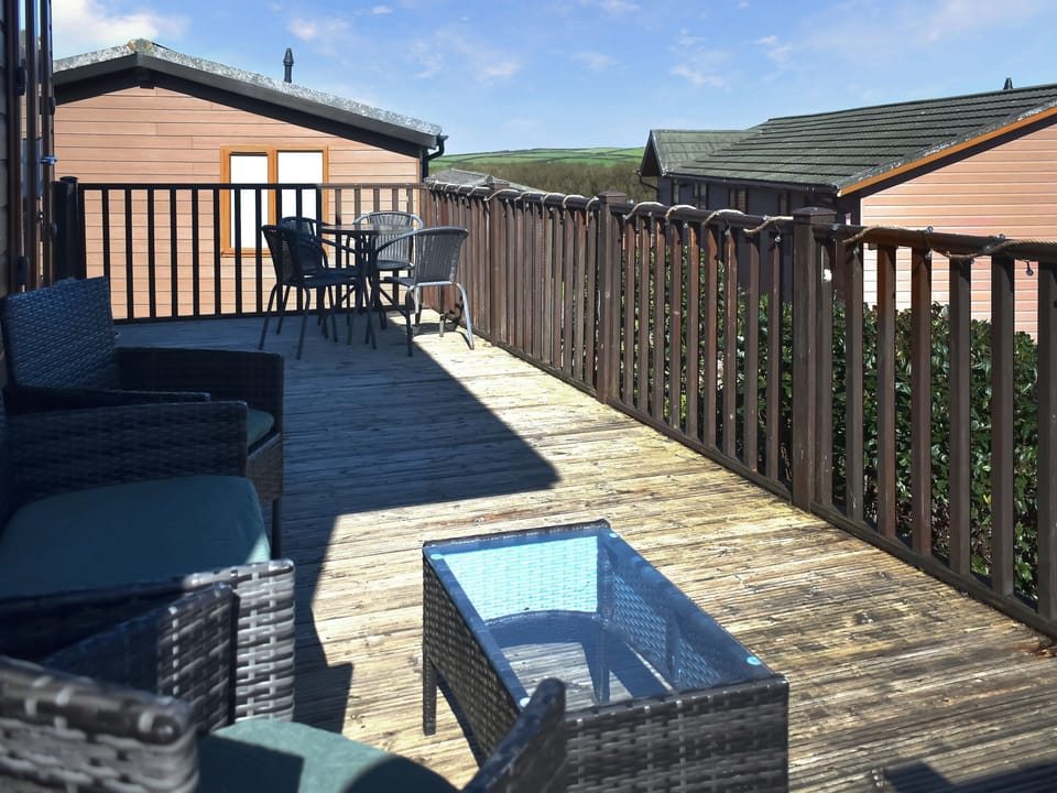 Decking | The Dragons Den, Ilfracombe