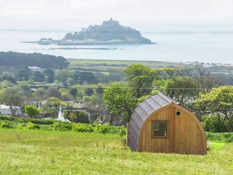 Open plan living space | Scenic Bay, Penzance