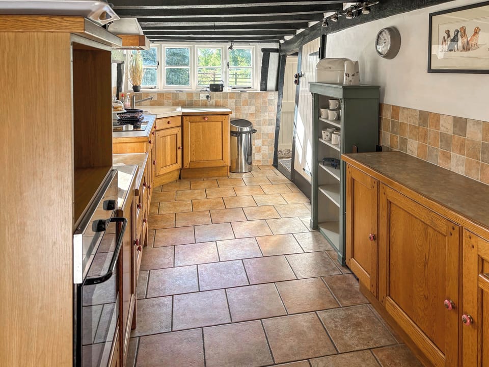 Kitchen | Willow Cottage - Framlingham Retreats, Framlingham