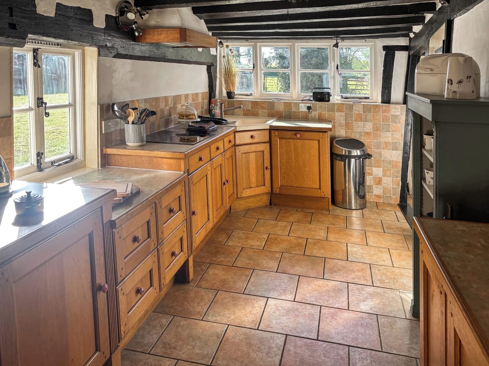Kitchen | Willow Cottage - Framlingham Retreats, Framlingham