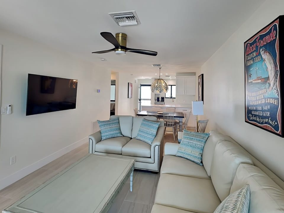 Open and Inviting Floor Plan