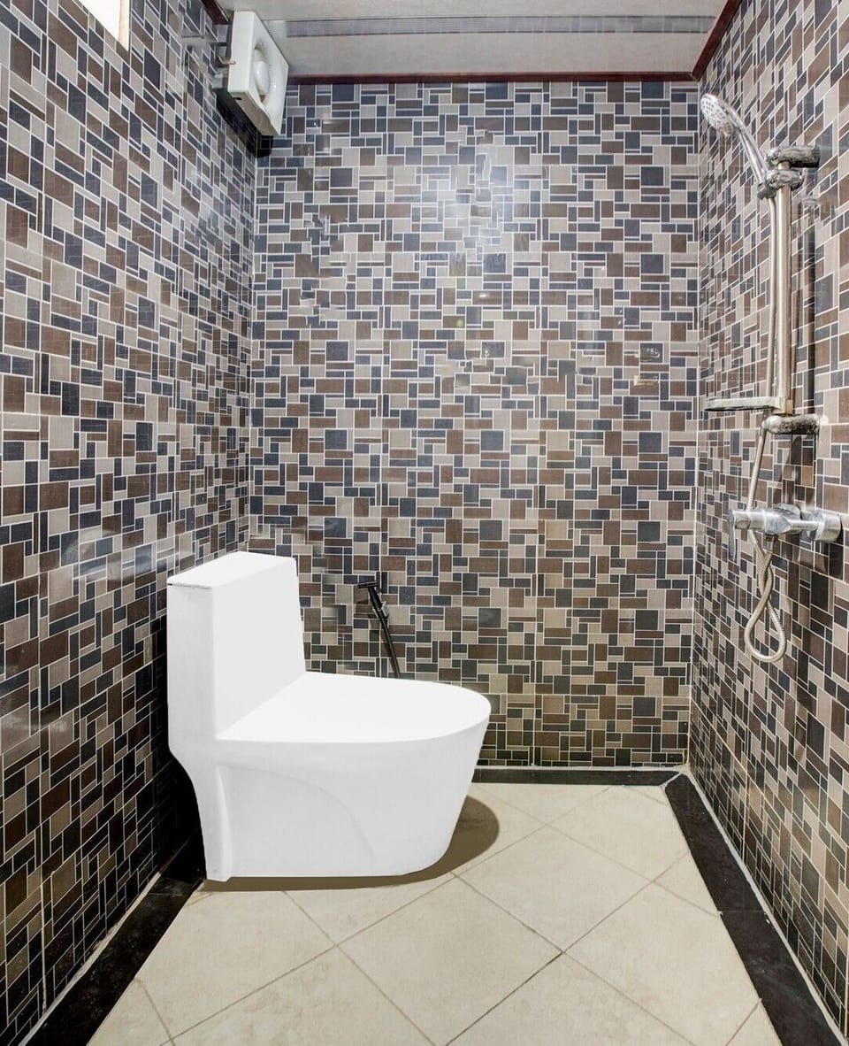 Shower, towels