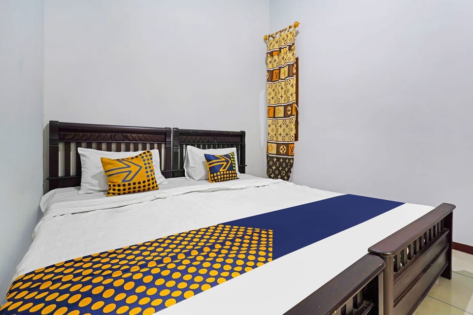 Basic Double Room | WiFi (free), bed sheets