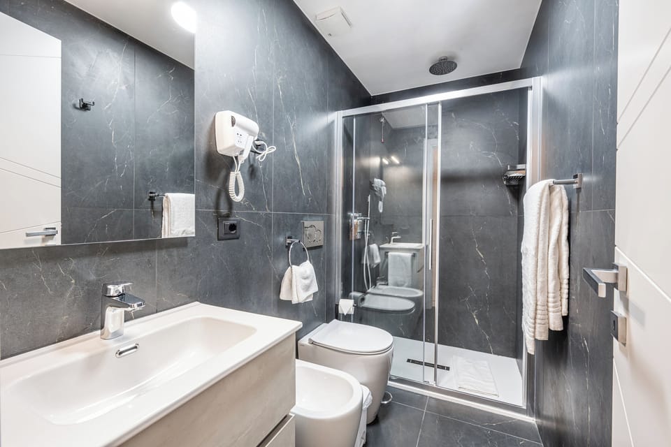 Comfort Double Room | Soundproofing, free WiFi
