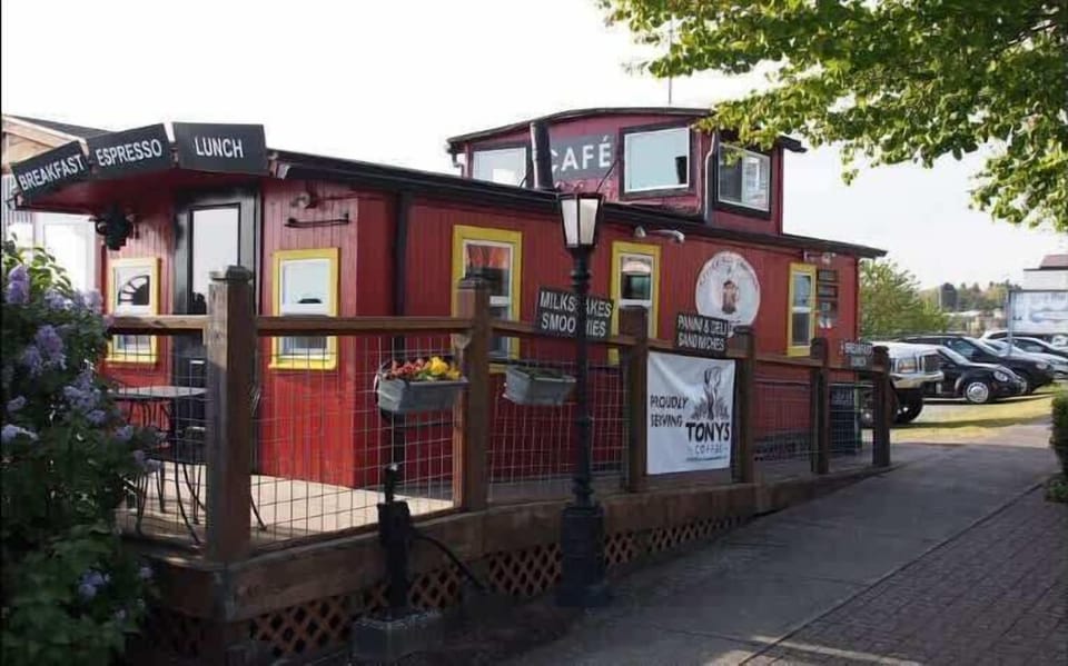 A fun place to have lunch.... Railway Cafe in Blane.