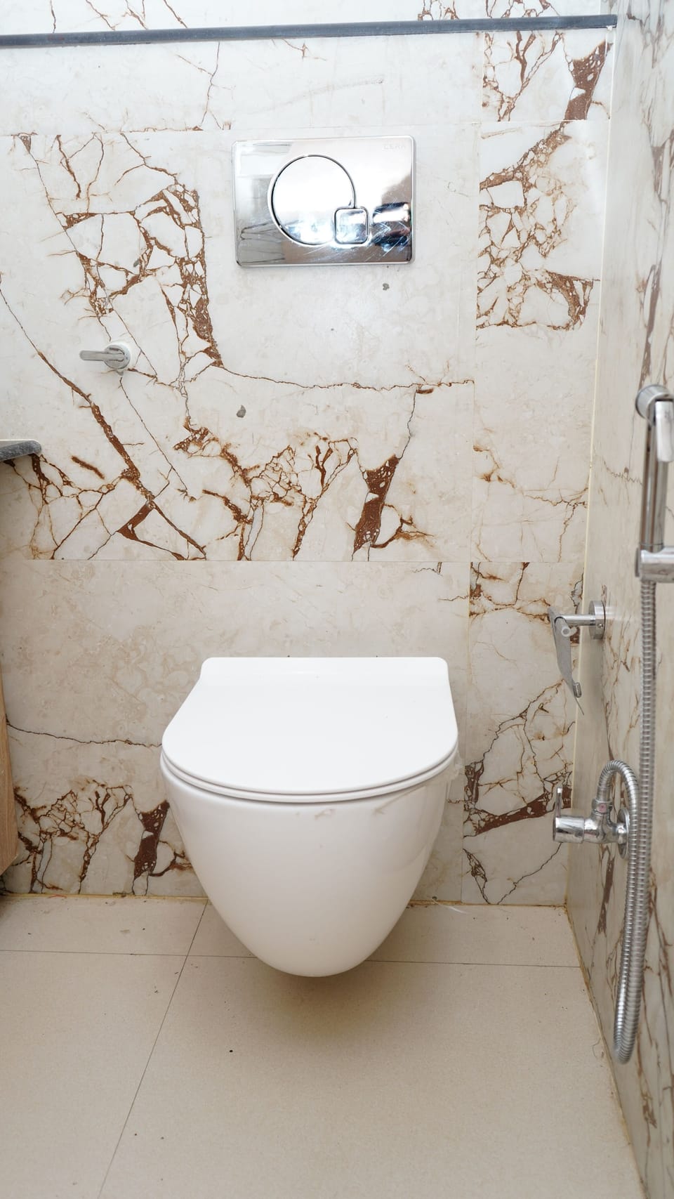 Luxury Double Room, Balcony | Bathroom | Shower, free toiletries, towels, soap