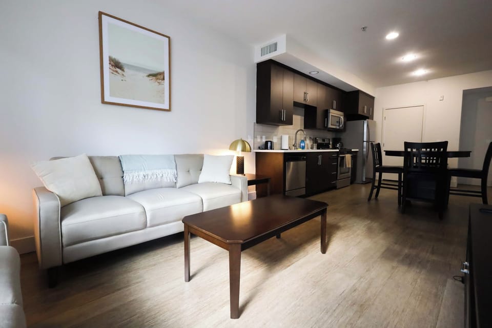 Wi-Fi • Parking • Fully Furnished 1BR in San Diego Apartment in San Diego