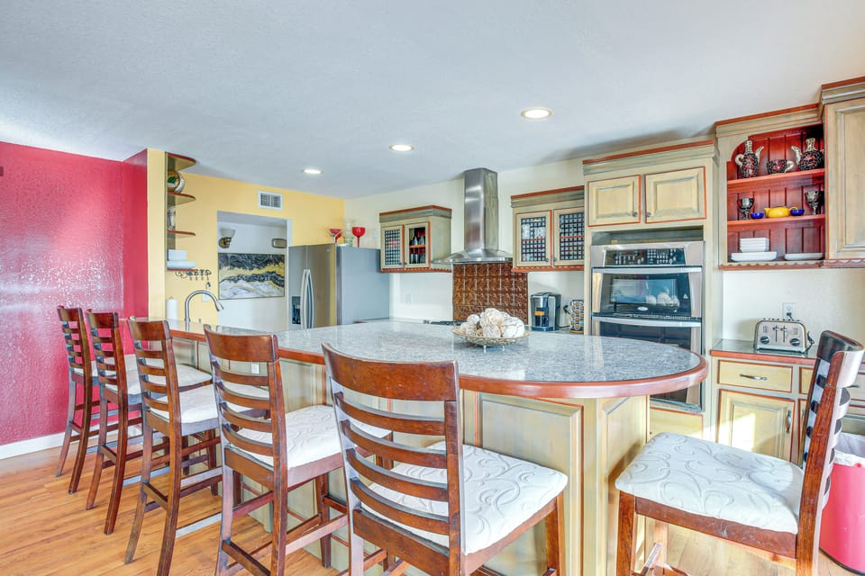 Kitchen | Keurig Coffee Maker | Toaster
