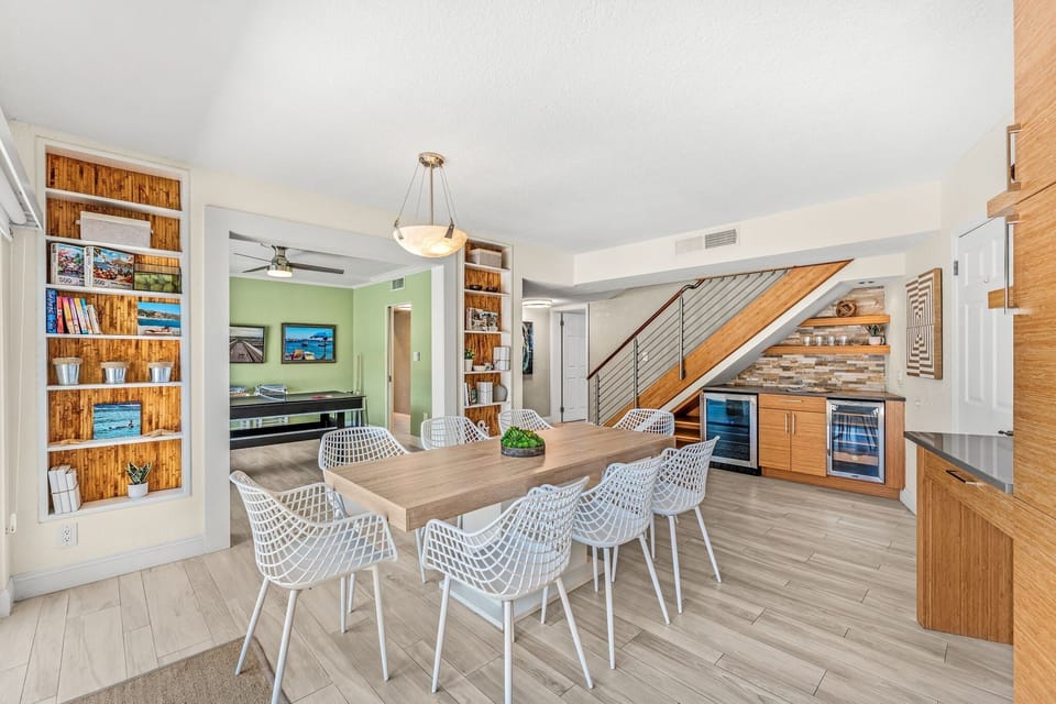 House (3 Bedrooms) | Dining room