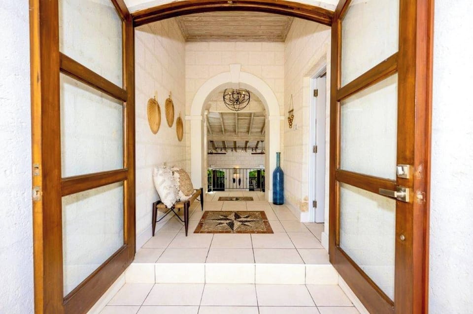 House, 5 Bedrooms, Private Pool, Garden View | Interior