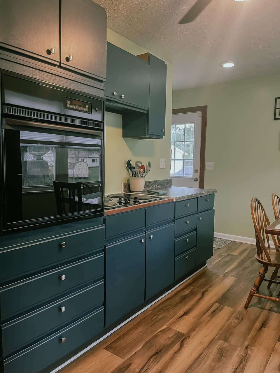 Cottage, Multiple Beds, Hot Tub (Blue Heron) | Private kitchen | Coffee/tea maker, electric kettle