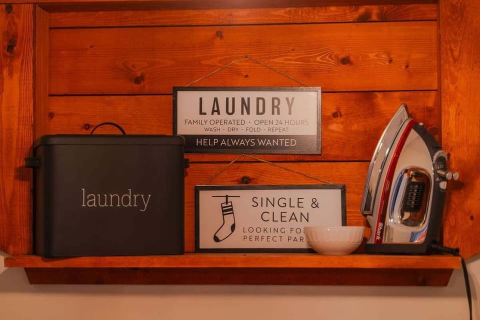 Cabin, Multiple Beds, Hot Tub (O'Hara) | Laundry