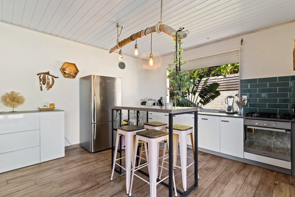 House, Private Pool | Private kitchen | Toaster