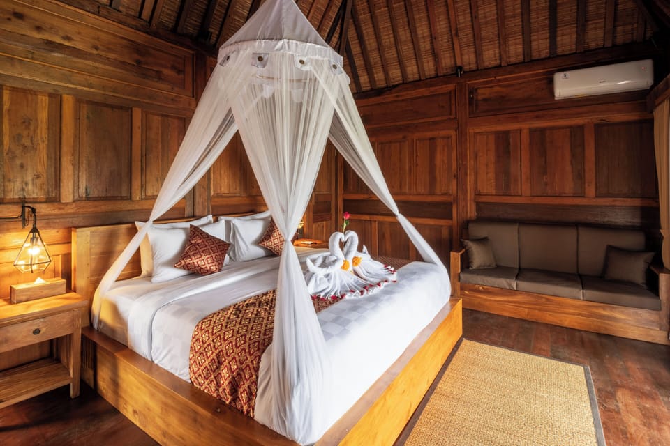 Romantic Villa, Private Pool, Pool View | Minibar, in-room safe, desk, laptop workspace
