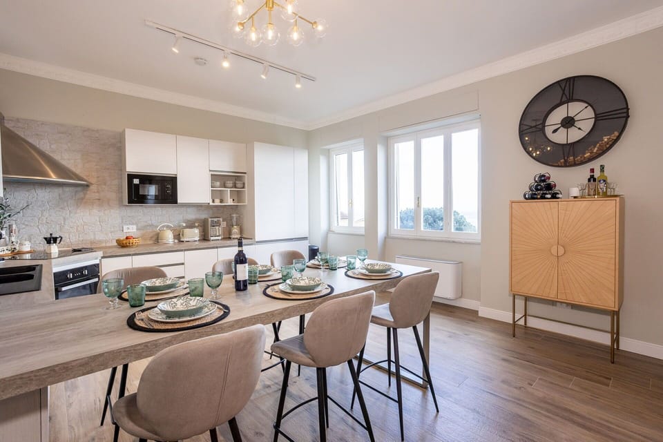 Dining Room, Kitchen