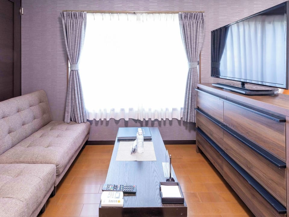 ・[Twin A/Living Room] Relax in a calming interior