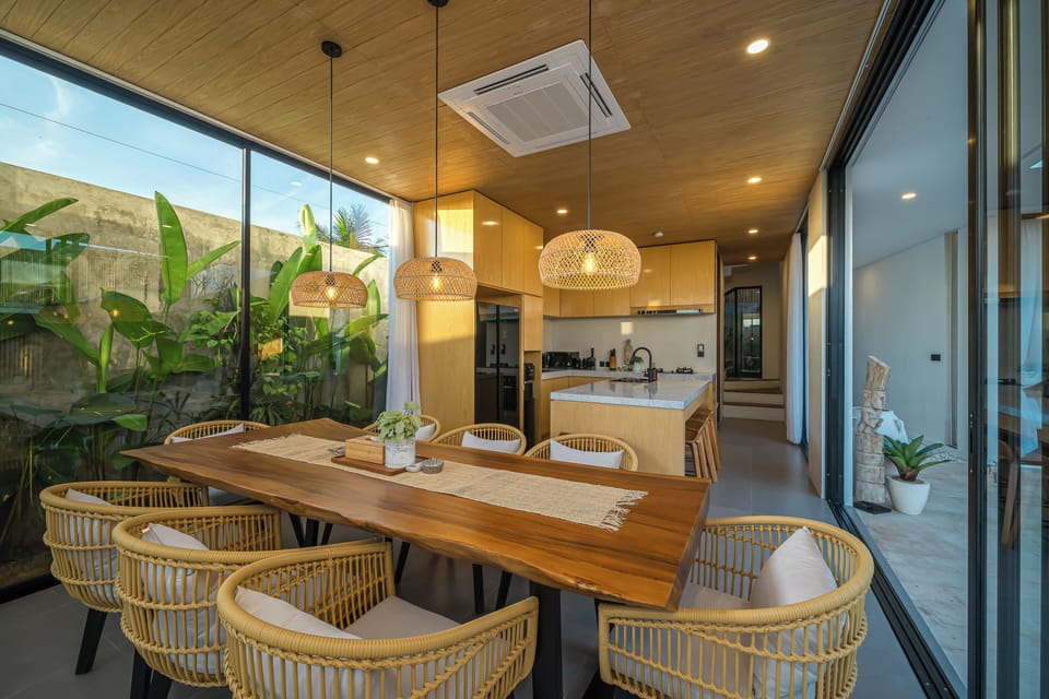 Family Villa, Pool View | Dining room