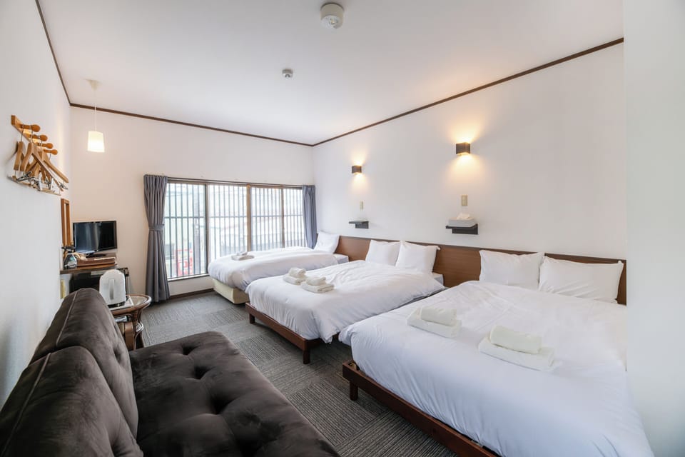 Room | Free WiFi