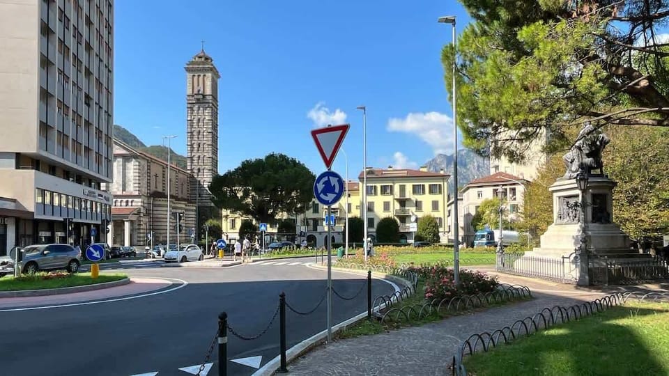 Exterior of the complex with pedestrian area of the center