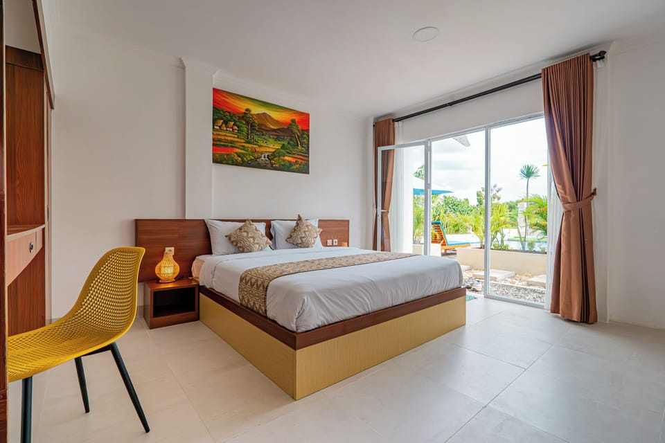Deluxe Studio, Pool View | Desk, free WiFi