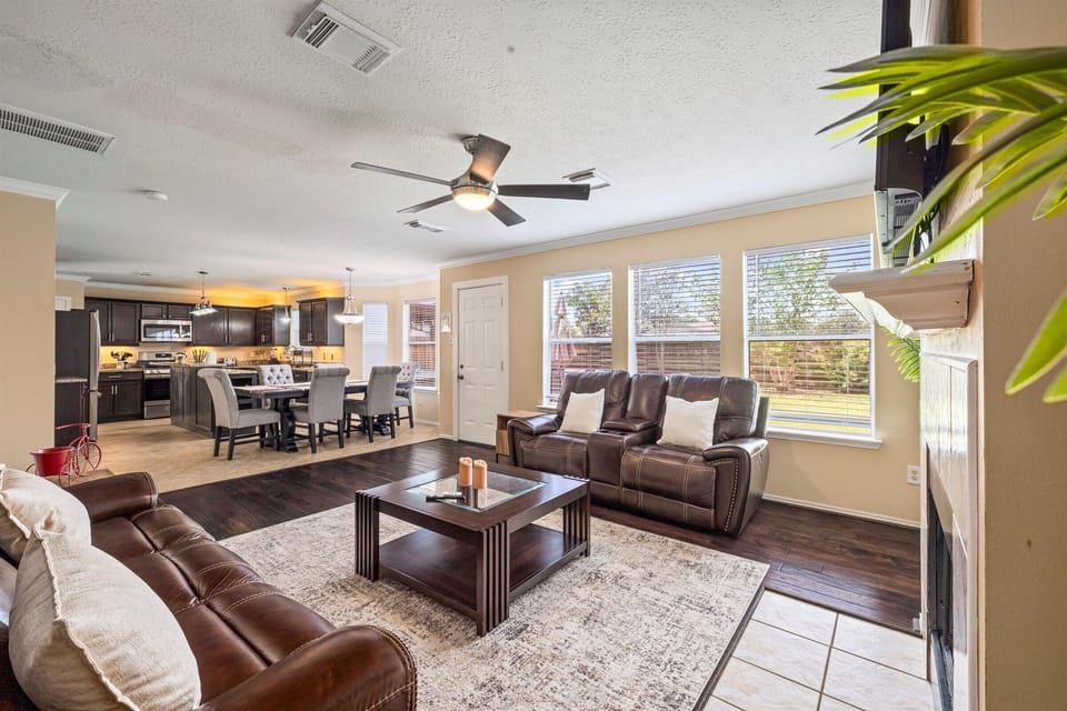 Direct access to backyard. 