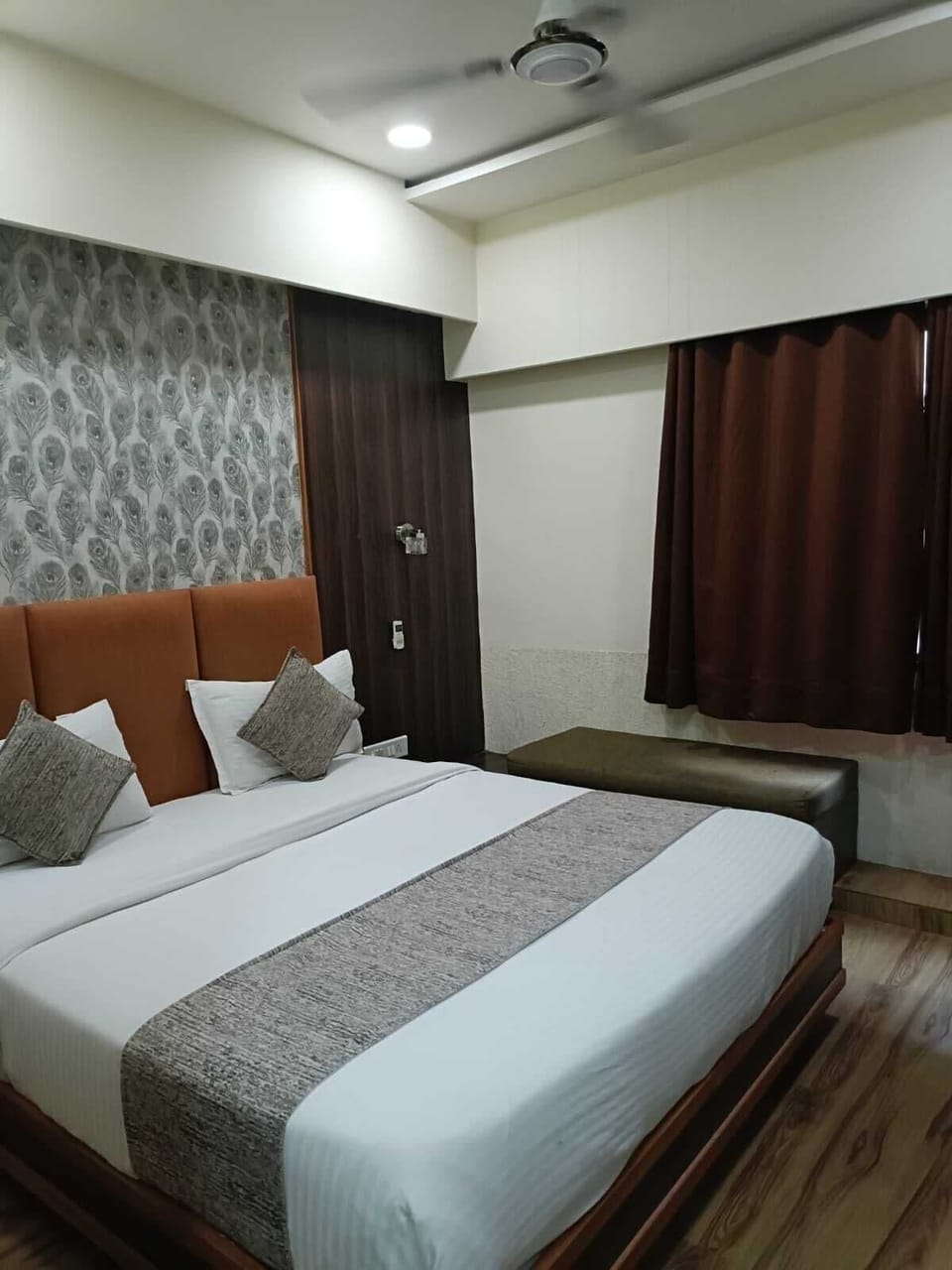 Deluxe Double Room, City View | Egyptian cotton sheets, premium bedding, down comforters