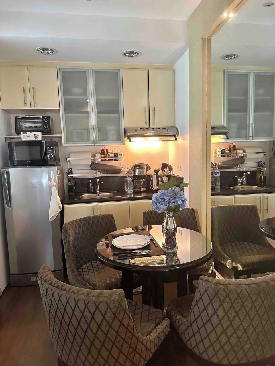 Condo, 1 Bedroom, Accessible, City View | Dining room