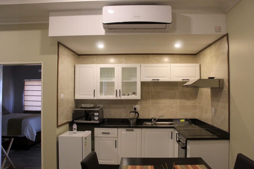 Deluxe Apartment | Private kitchen