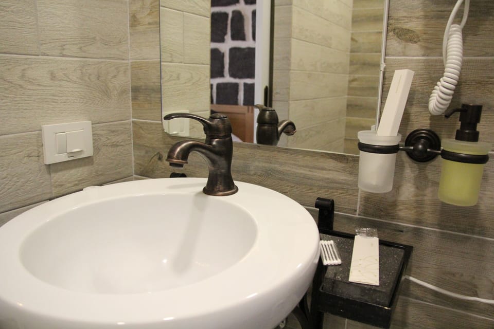 Basic Double Room, City View | Iron/ironing board, free WiFi