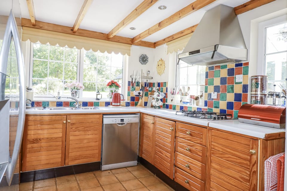 Fridge, microwave, dishwasher, toaster