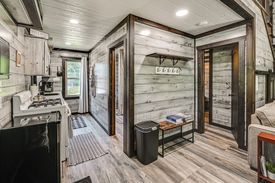 House (1 Bedroom) | Interior